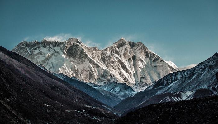 Mountains Snow 4K Nature Wallpaper